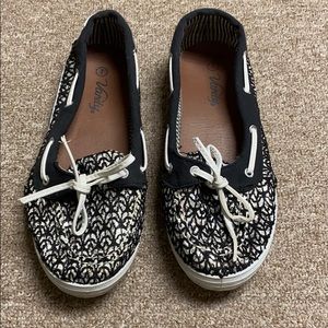 Slip on flats
